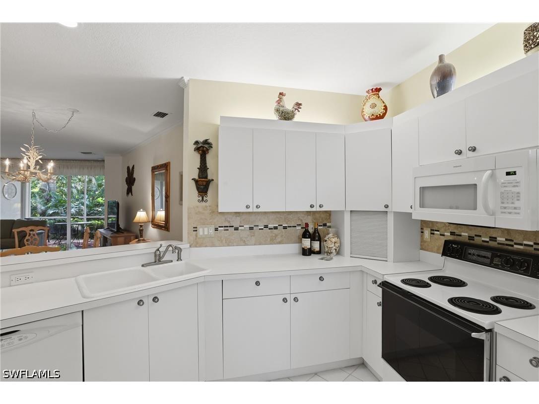 8420 Excalibur Circle #R6 Naples FL 34108 226013468 image9