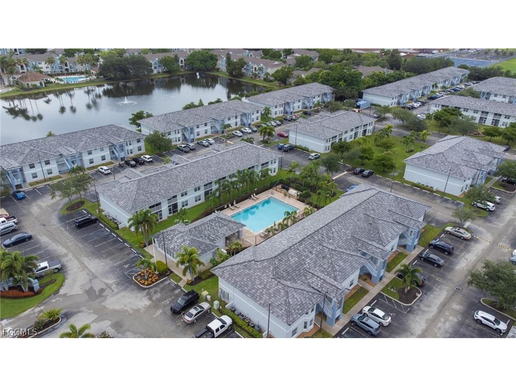 8423 Bernwood Cove Loop #401 Fort Myers FL 33966 2026009470 image2
