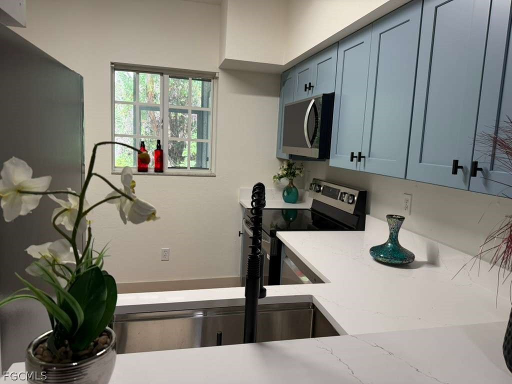 8423 Bernwood Cove Loop #401 Fort Myers FL 33966 2026009470 image4