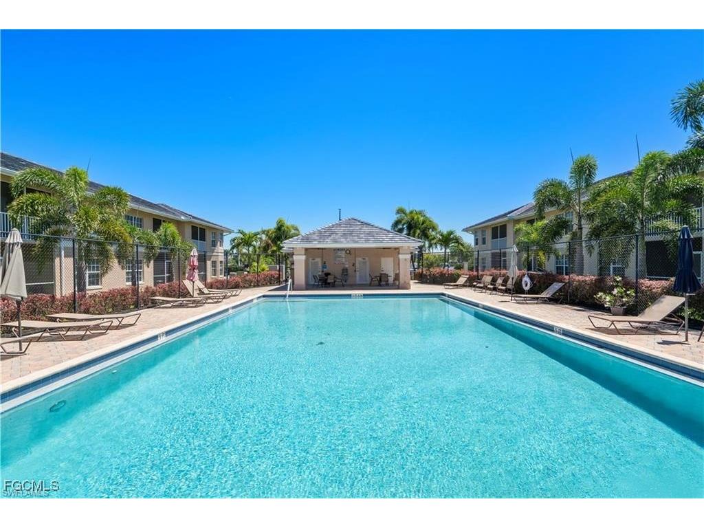8423 Bernwood Cove Loop #403 Fort Myers FL 33966 2025000109 image1