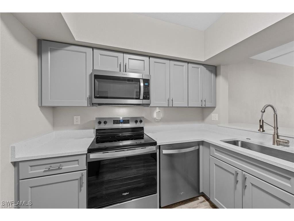 8423 Bernwood Cove Loop #405 Fort Myers FL 33966 225084736 image4