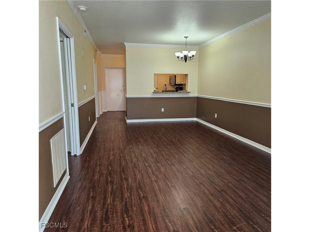 8423 Bernwood Cove Loop #409 Fort Myers FL 33966 2025013012 image10