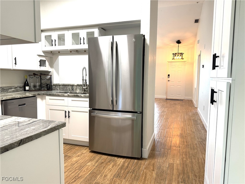 8423 Bernwood Cove Loop #410 Fort Myers FL 33966 2025016181 image10