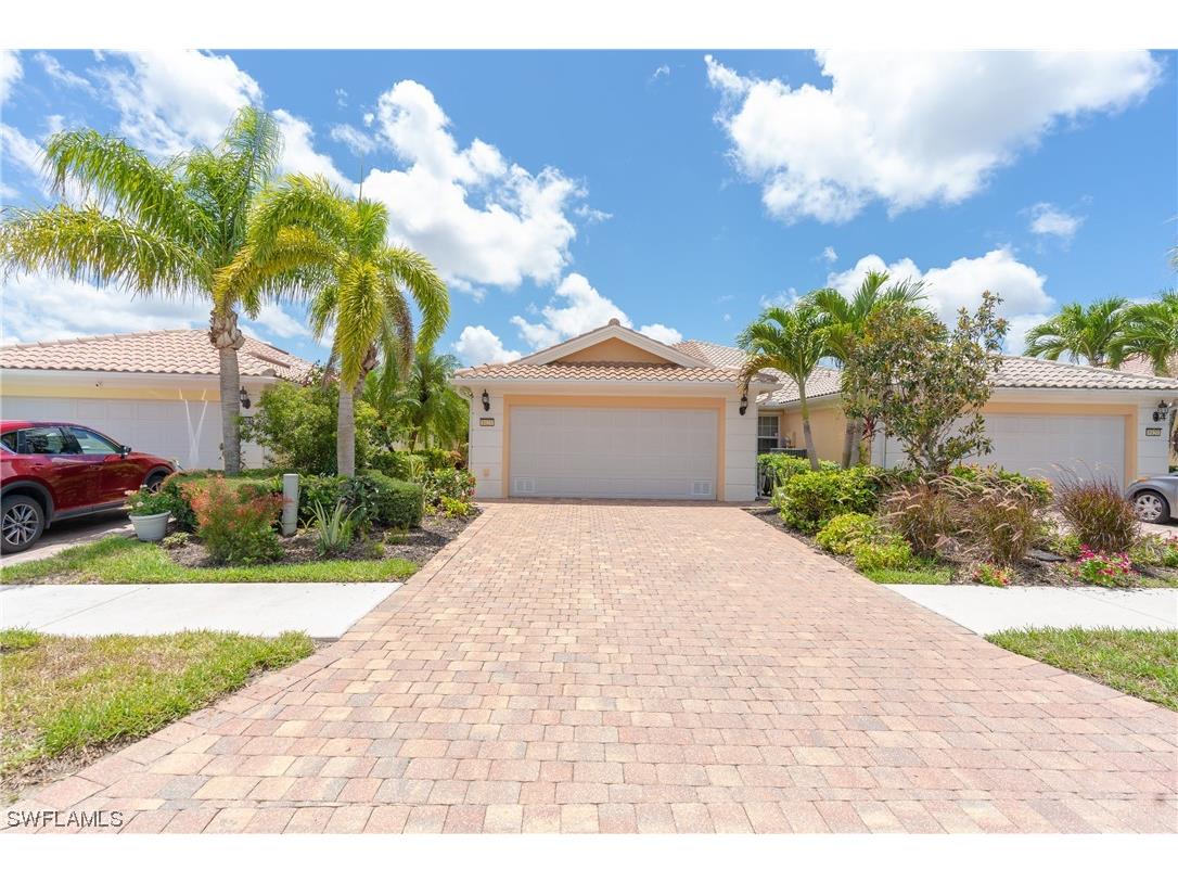 8424 Borboni Court Naples FL 34114 223043918 image1