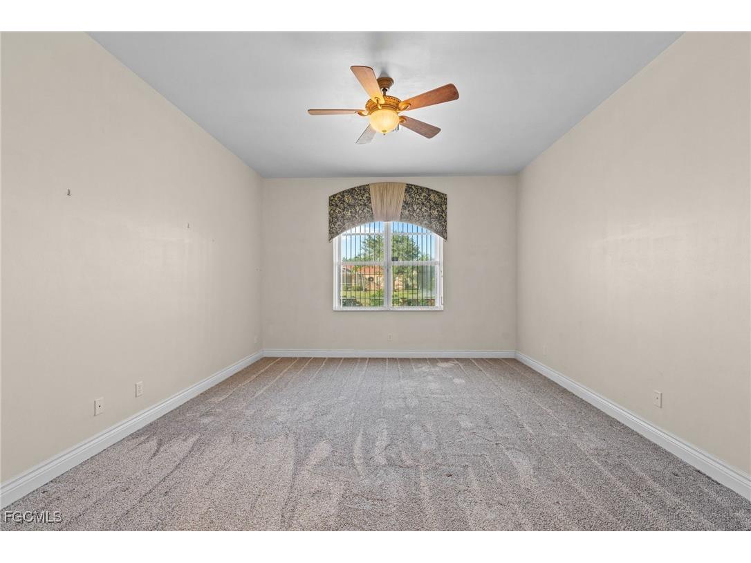 8429 Laurel Lakes Boulevard Naples FL 34119 2025022102 image25