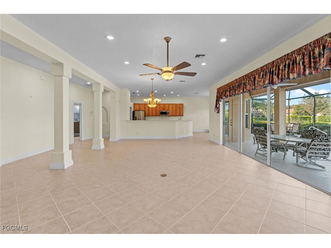 8429 Laurel Lakes Boulevard Naples FL 34119 2025022102 image6