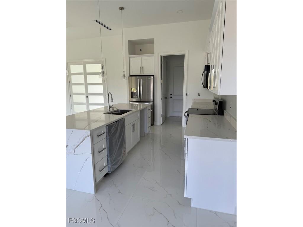 843 Burns Avenue S Lehigh Acres FL 33974 2025022661 image12