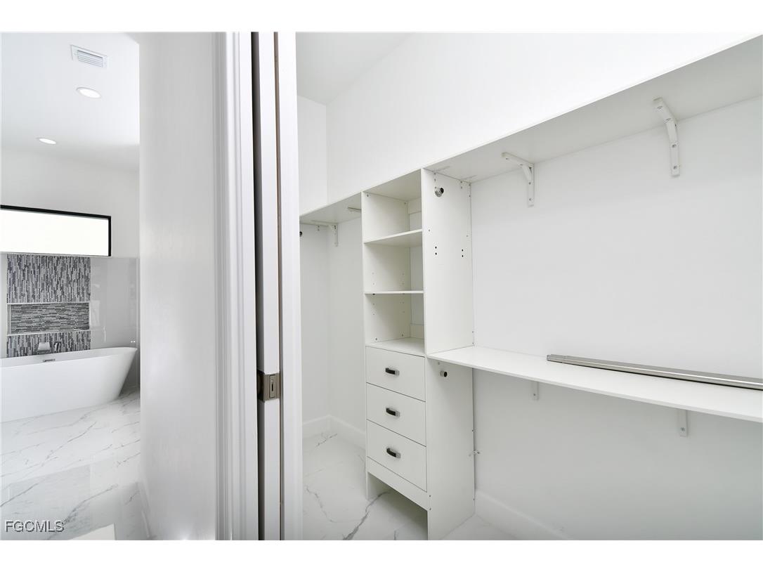 843 Burns Avenue S Lehigh Acres FL 33974 2025022661 image18