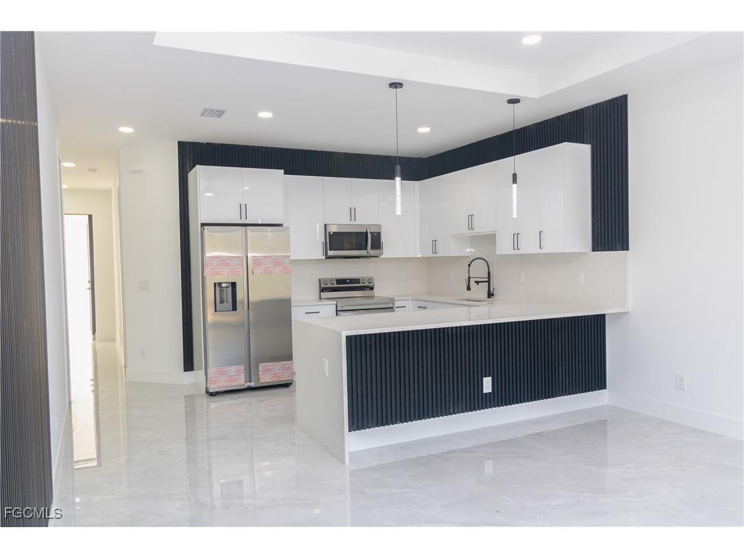 843 Duplex Street E #B Lehigh Acres FL 33974 2026005874 image4