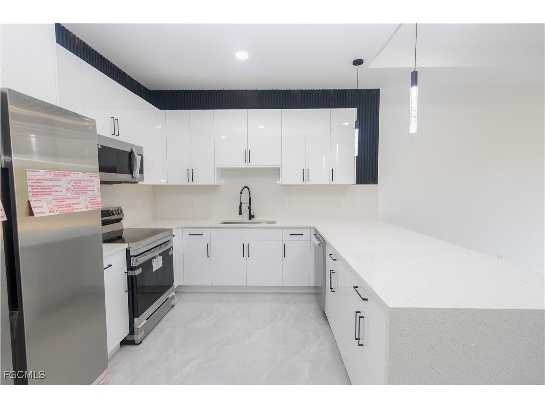 843 Duplex Street E #B Lehigh Acres FL 33974 2026005874 image5