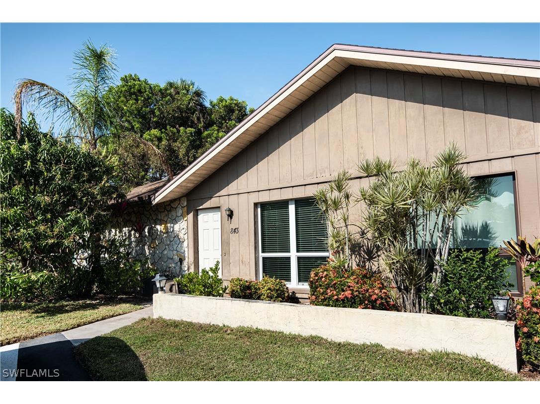 843 Palm View Drive #25 Naples FL 34110 222084773 image1