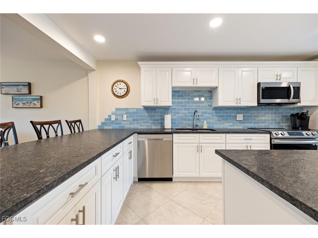 843 SE 46th Lane #6 Cape Coral FL 33904 2025022956 image11