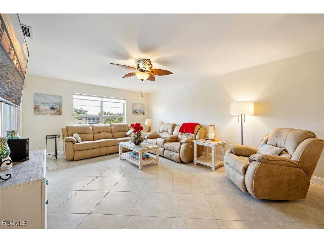 843 SE 46th Lane #6 Cape Coral FL 33904 2025022956 image16