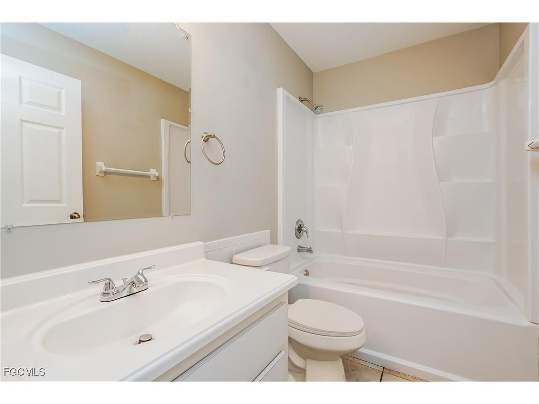 8434 Blackberry Road Fort Myers FL 33967 2025025964 image14