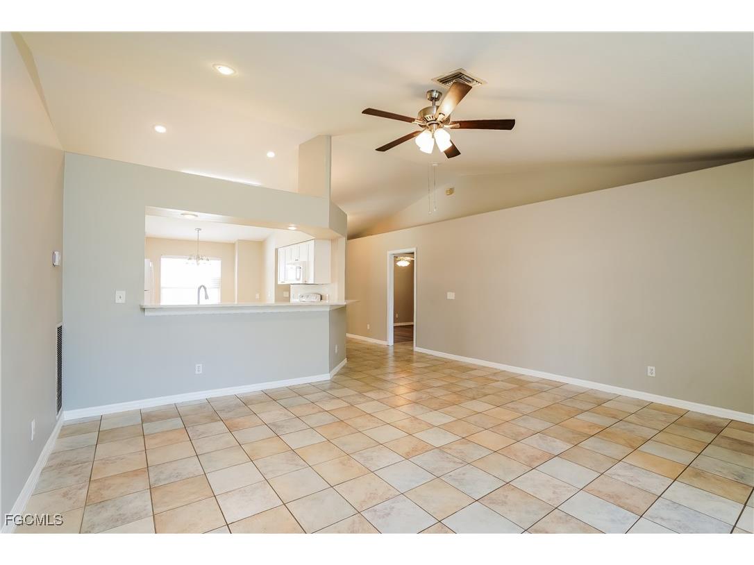 8434 Blackberry Road Fort Myers FL 33967 2025025964 image3