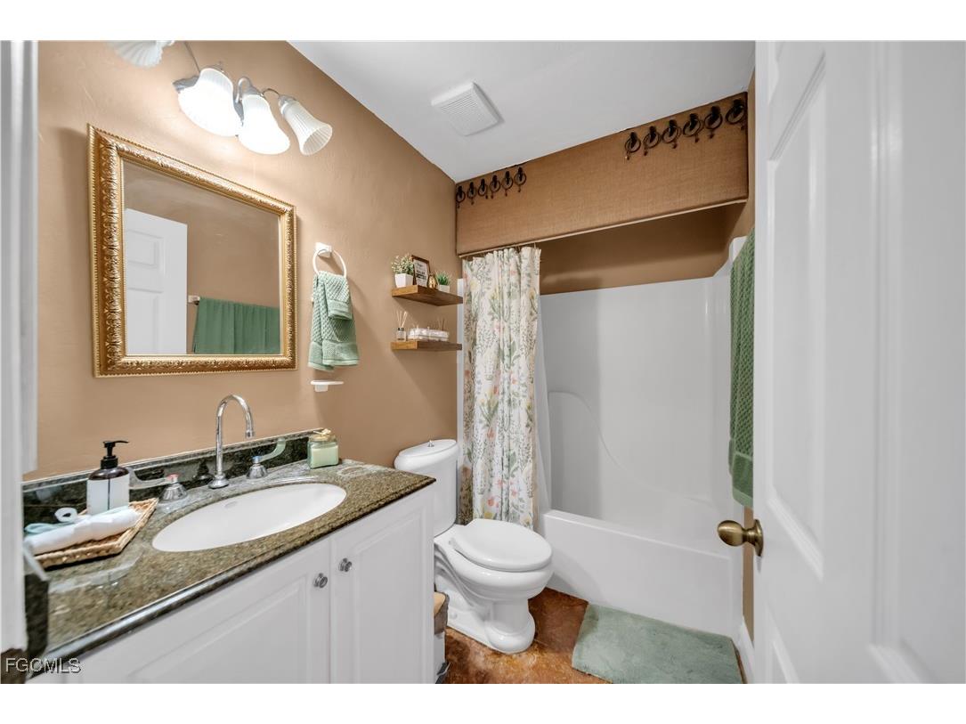 8434 Butternut Road Fort Myers FL 33967 2025010484 image2