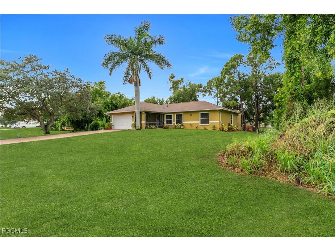 8434 Butternut Road Fort Myers FL 33967 2025010484 image4