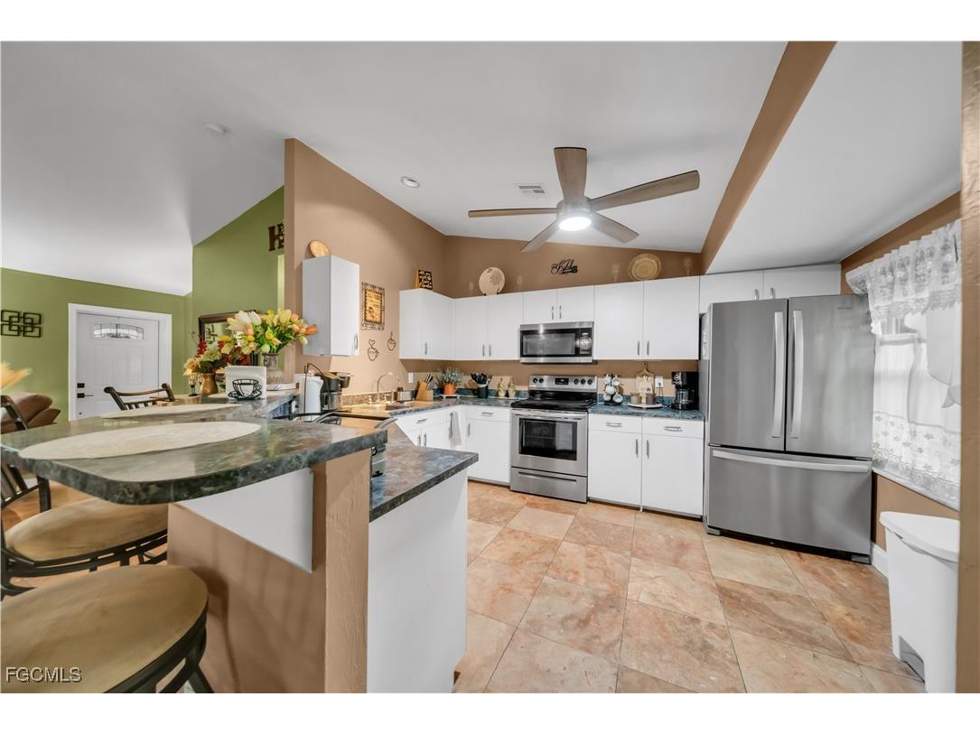 8434 Butternut Road Fort Myers FL 33967 2025010484 image5