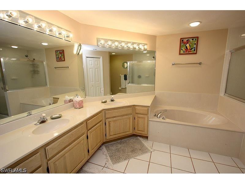 8437 Abbington Circle #612 Naples FL 34108 226025407 image8