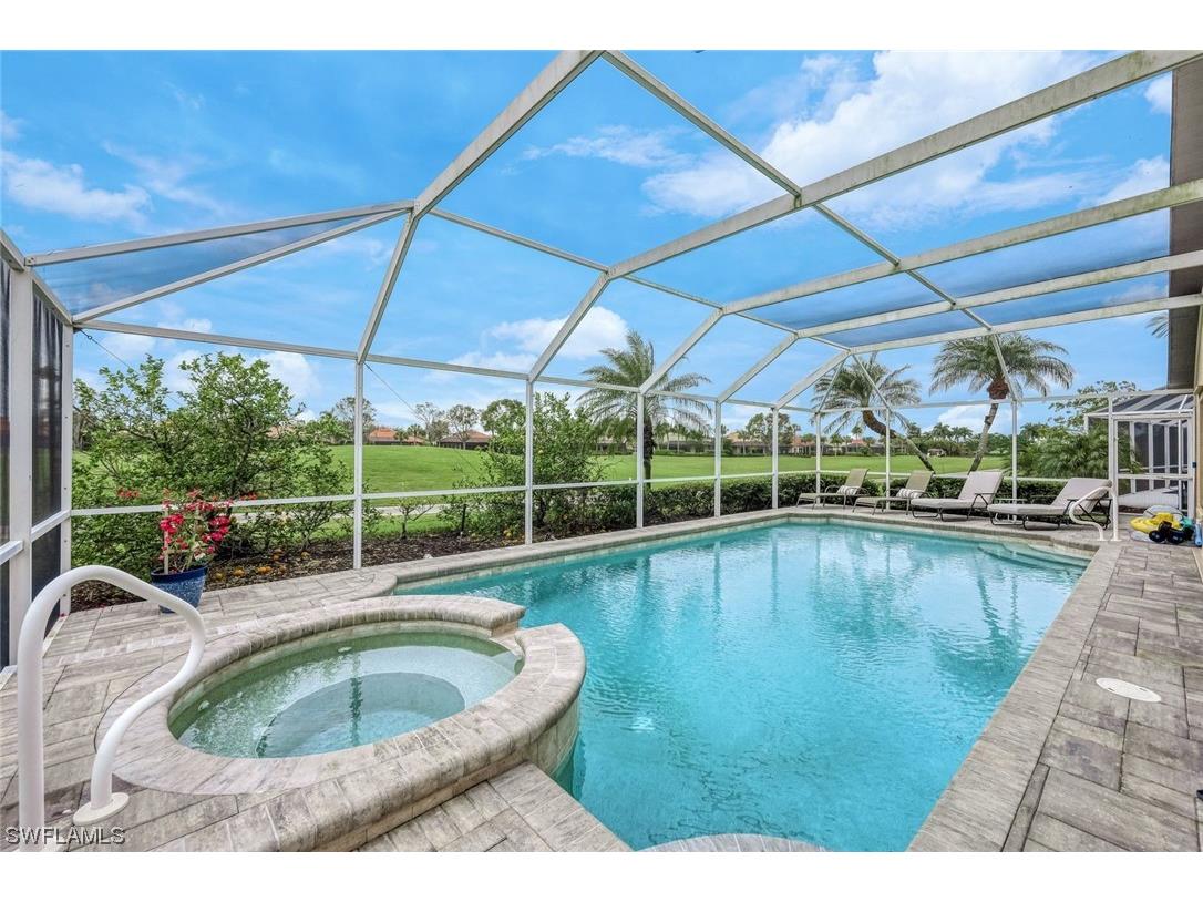 8437 Indian Wells Way Naples FL 34113 224007807 image1