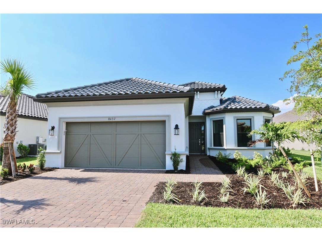 8437 Rosa Court Naples FL 34114 225072957 image1