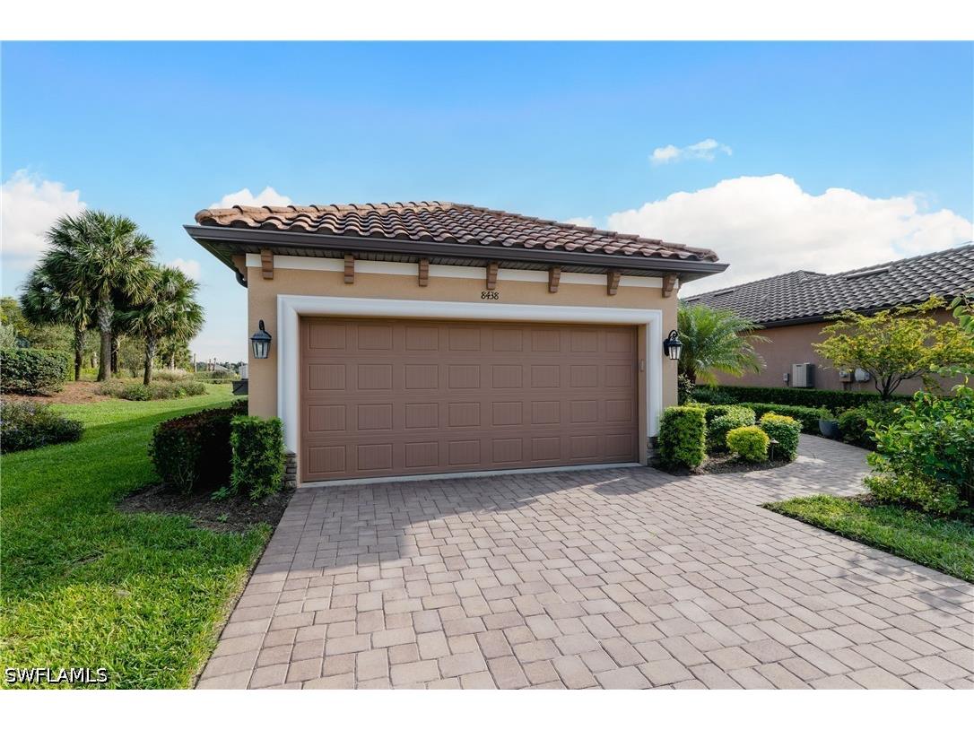8438 Volaro Way Naples FL 34114 226012620 image27