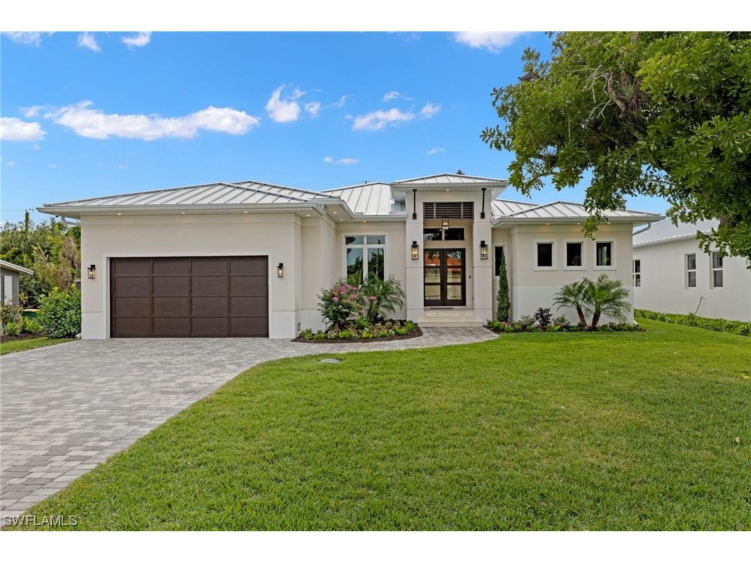 844 101st Avenue N Naples FL 34108 223079158 image1