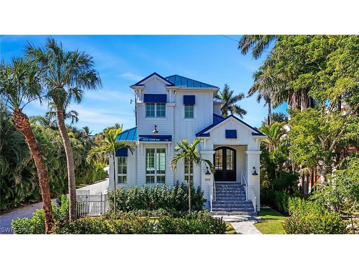 844 8th Street S Naples FL 34102 225037548 image1