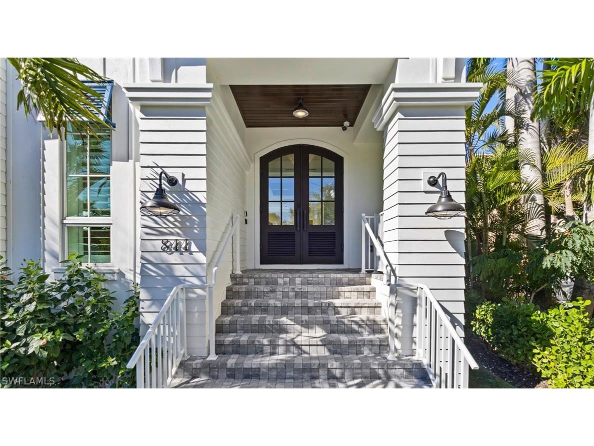 844 8th Street S Naples FL 34102 225037548 image4