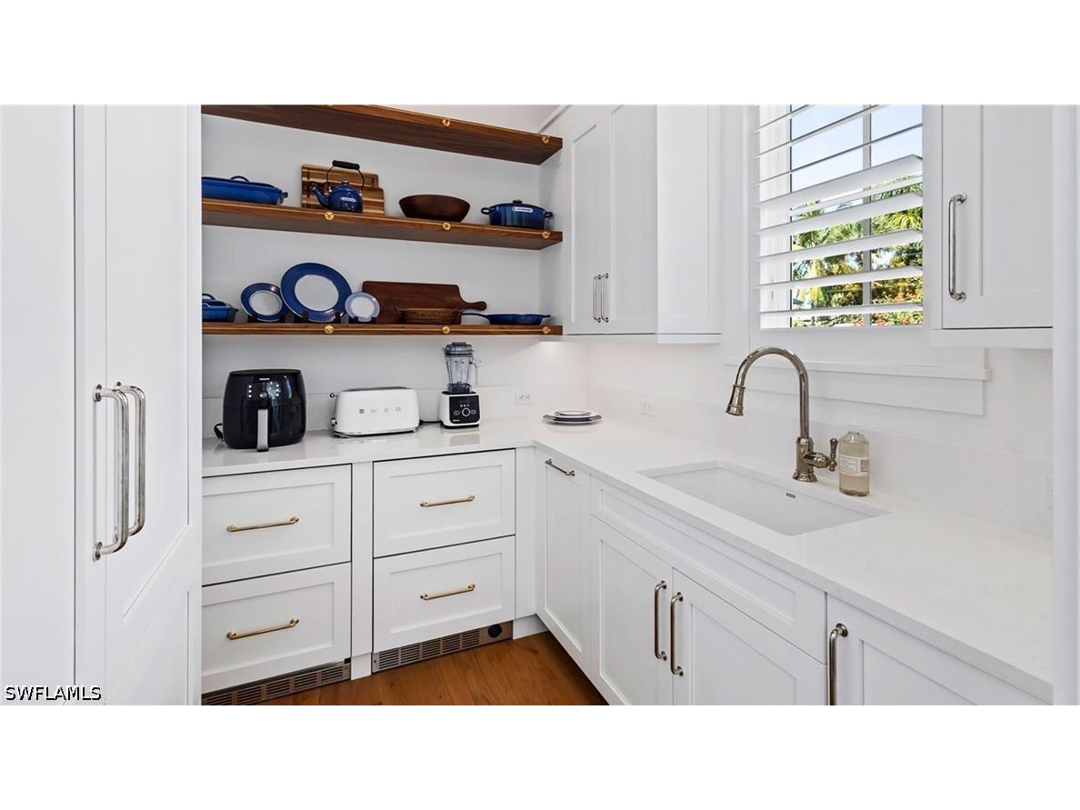 844 8th Street S Naples FL 34102 226015299 image11
