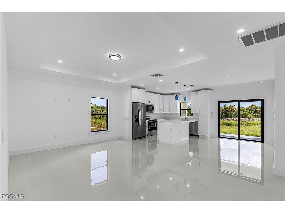 844 Millpond Street E Lehigh Acres FL 33974 2025015669 image6