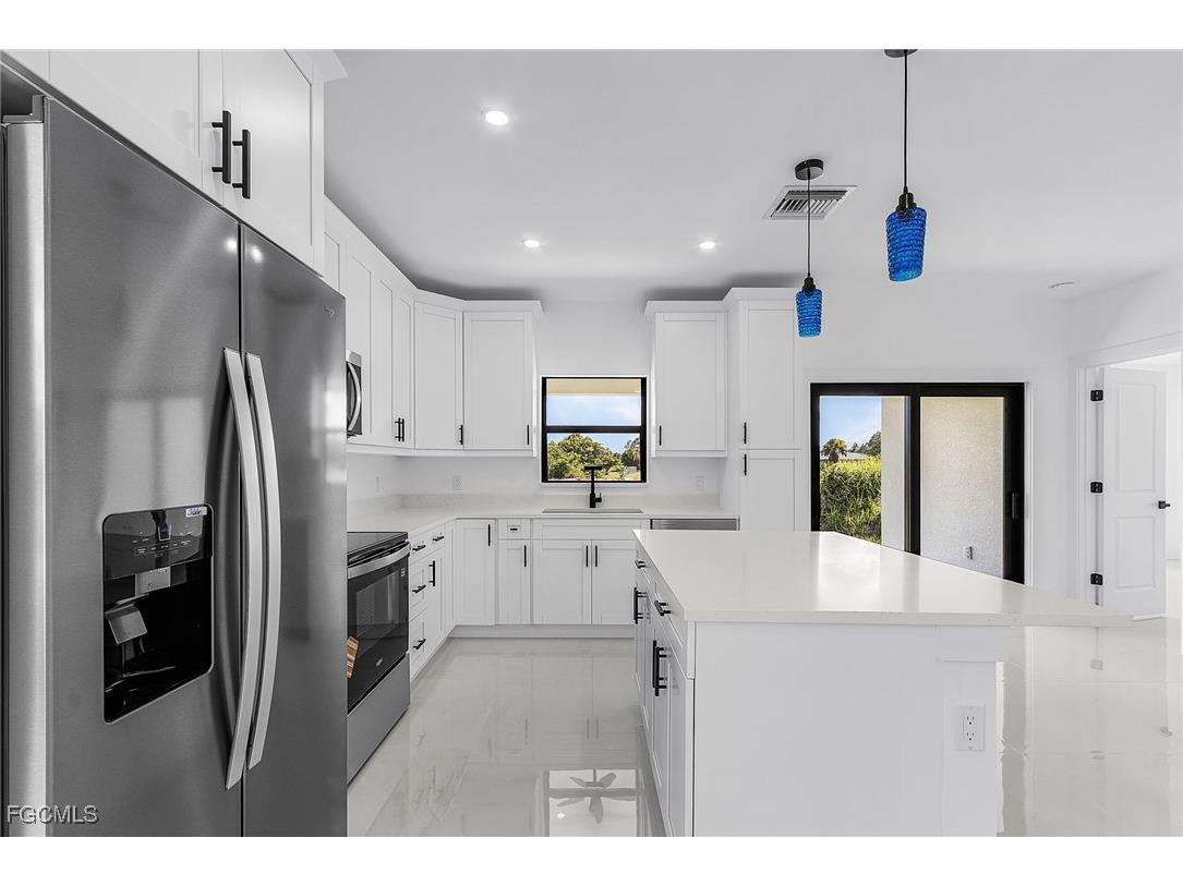 844 Millpond Street E Lehigh Acres FL 33974 2025015669 image9