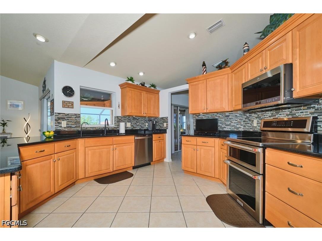 844 NE 6th Avenue Cape Coral FL 33909 2026020072 image20