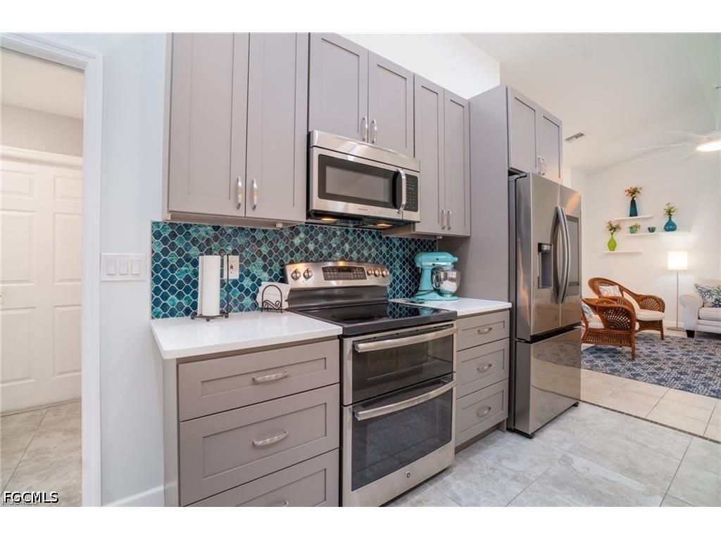 844 SW 17th Terrace Cape Coral FL 33991 2026015381 image4
