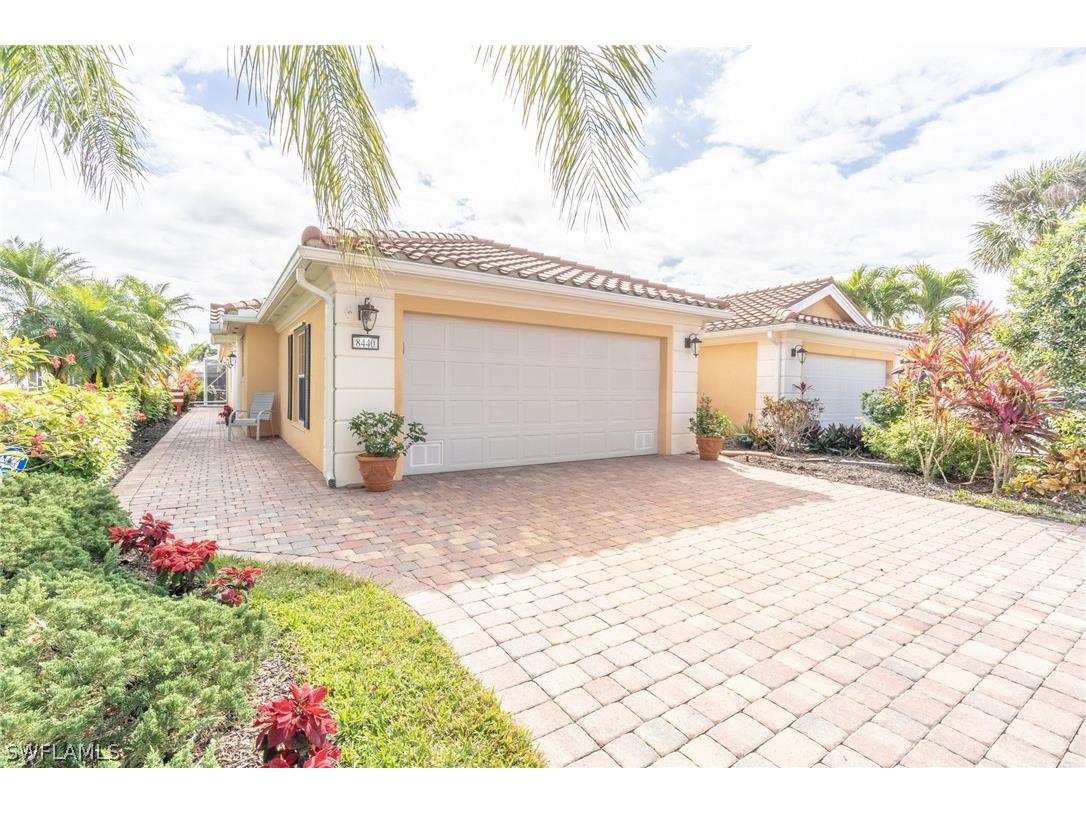 8440 Borboni Court Naples FL 34114 223005635 image1