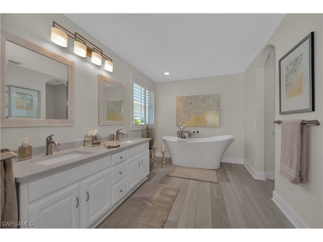 8443 Hollow Brook Circle Naples FL 34119 223023415 image1