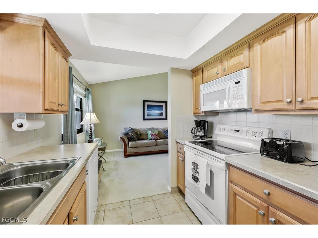 8445 Charter Club Circle #11 Fort Myers FL 33919 2026012559 image13
