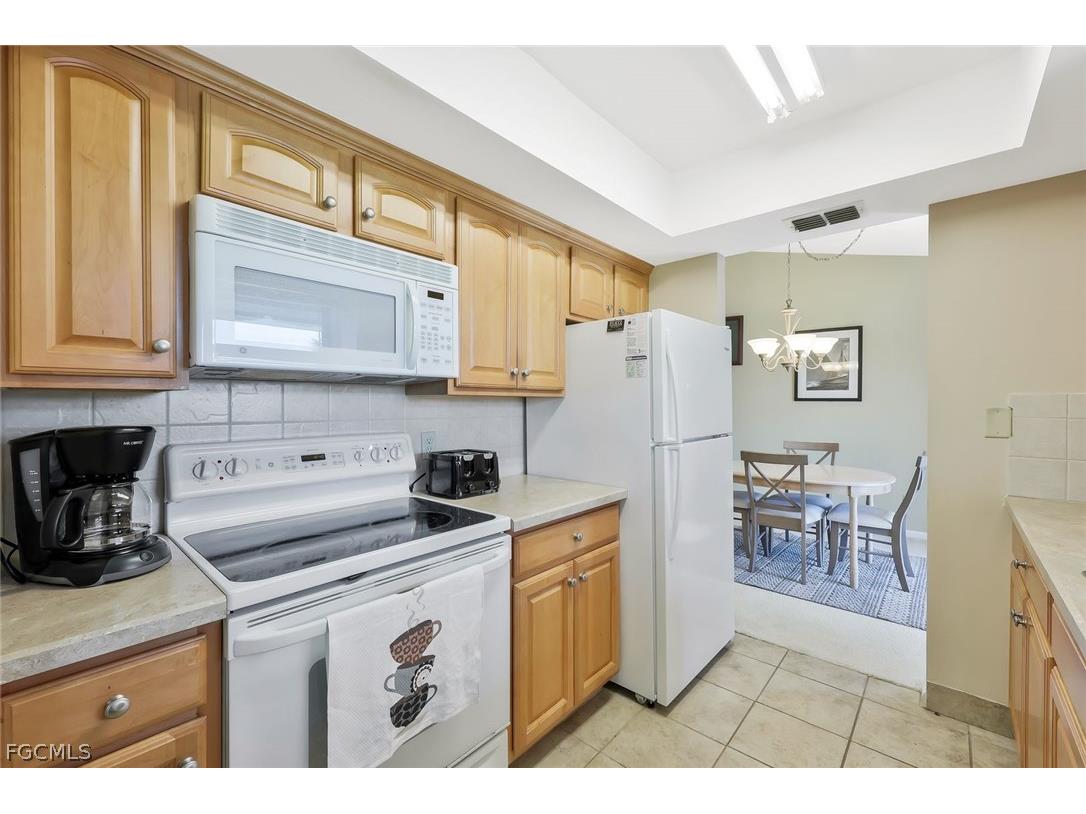 8445 Charter Club Circle #11 Fort Myers FL 33919 2026012559 image14
