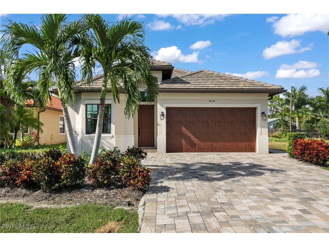 845 101st Avenue N Naples FL 34108 225008119 image1