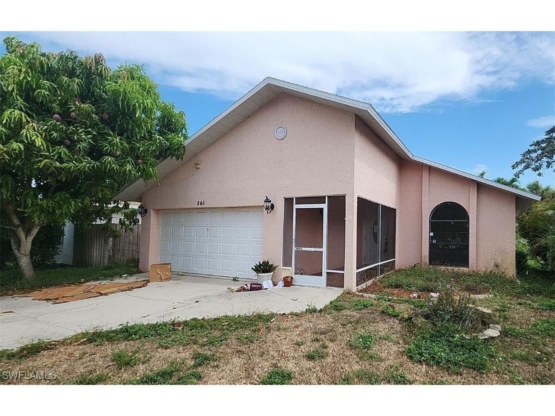 845 107th Avenue N Naples FL 34108 225059033 image1