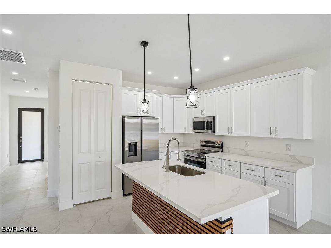 845-847 Meadow Road Lehigh Acres FL 33973 226014217 image8