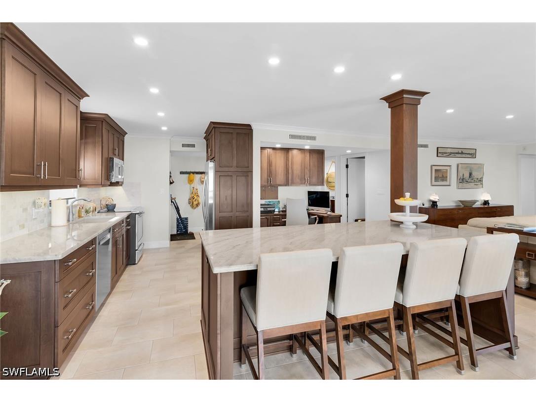 845 Collier Court #301 Marco Island FL 34145 226024667 image8