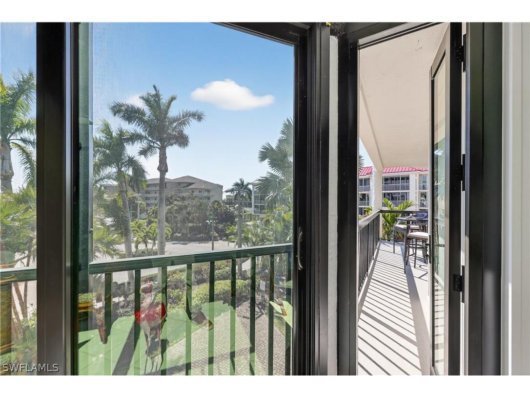 845 Collier Court #302 Marco Island FL 34145 226007224 image24
