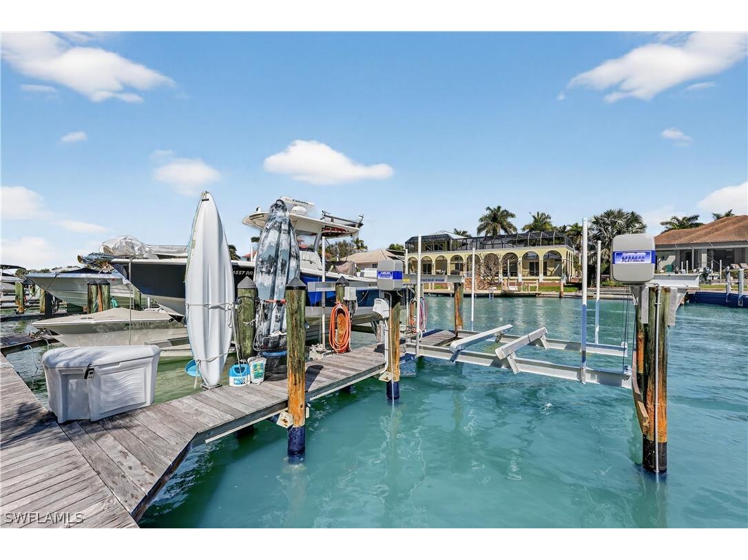 845 Collier Court #302 Marco Island FL 34145 226007224 image4