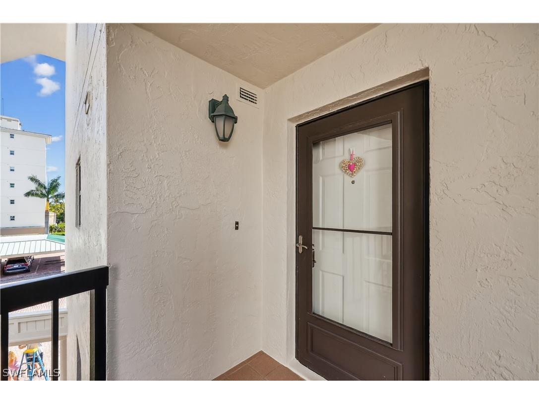 845 Collier Court #302 Marco Island FL 34145 226007224 image5