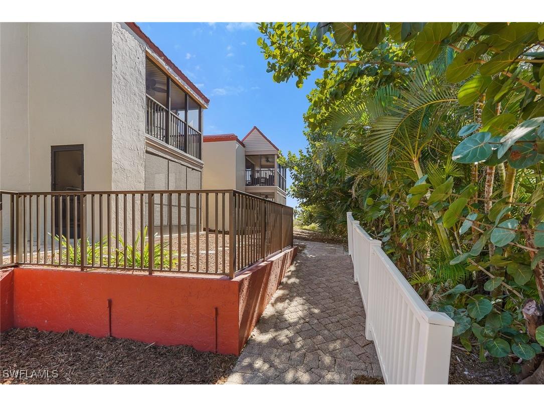 845 E Gulf Drive #111 Sanibel FL 33957 225078840 image2