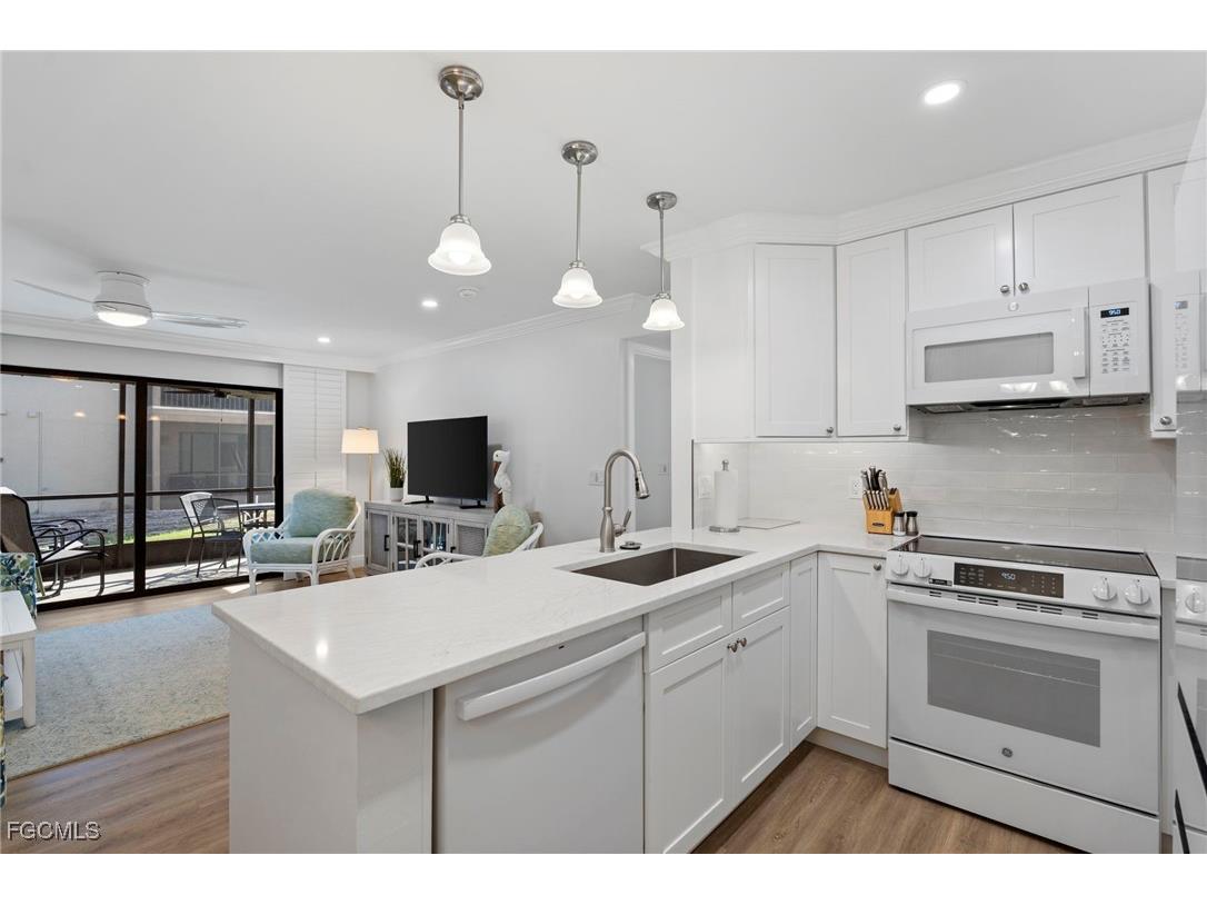 845 E Gulf Drive #121 Sanibel FL 33957 2025010718 image11