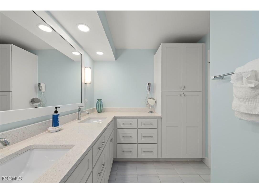 845 E Gulf Drive #1422 Sanibel FL 33957 2025024847 image29