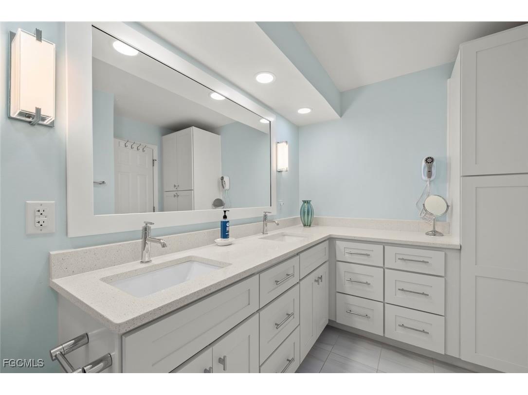 845 E Gulf Drive #1422 Sanibel FL 33957 2025024847 image30