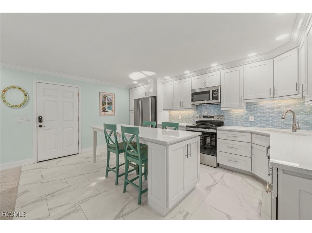 845 E Gulf Drive #1422 Sanibel FL 33957 2025024847 image5